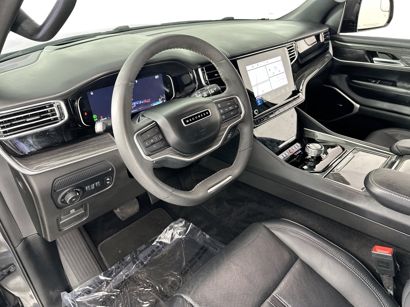 Used 2022 Jeep Wagoneer Series III w/ Flexible Seating Group RWD image 9