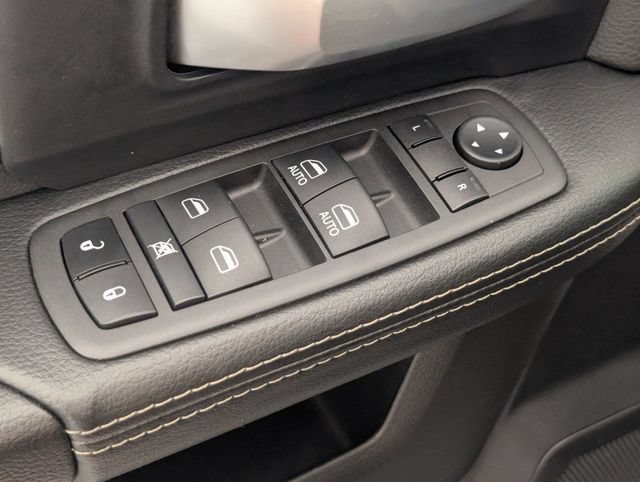Used 2022 RAM 3500 Big Horn w/ Night Edition AWD/4WD image 11
