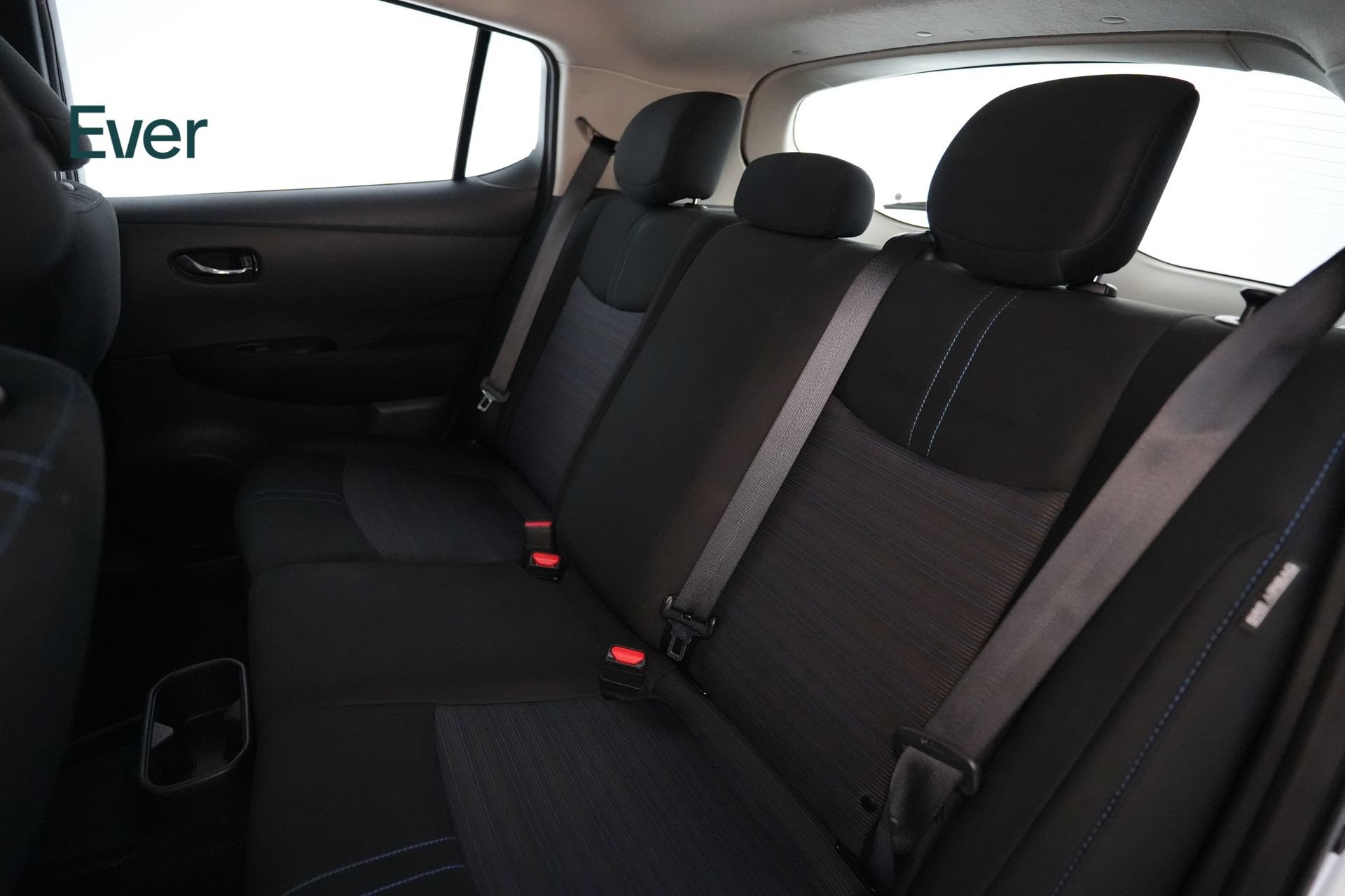Used 2025 Nissan Leaf S FWD image 24