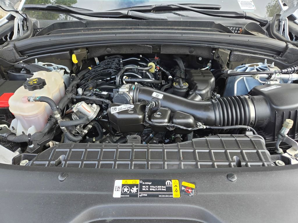 Used 2023 Jeep Grand Cherokee Altitude image 31