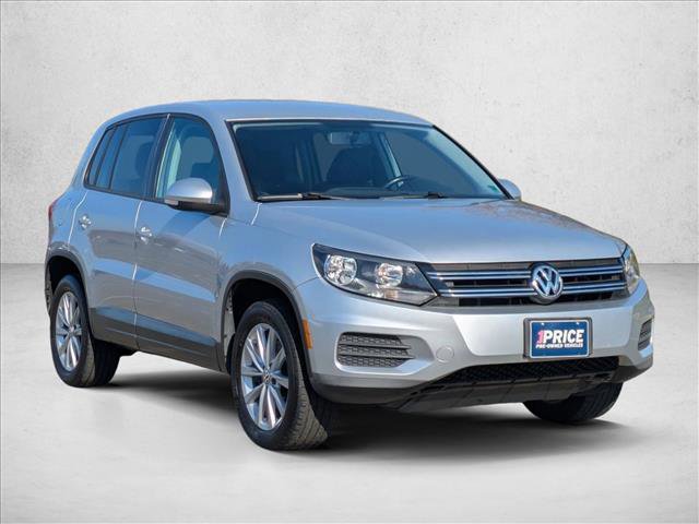 Used 2014 Volkswagen Tiguan SE image 3