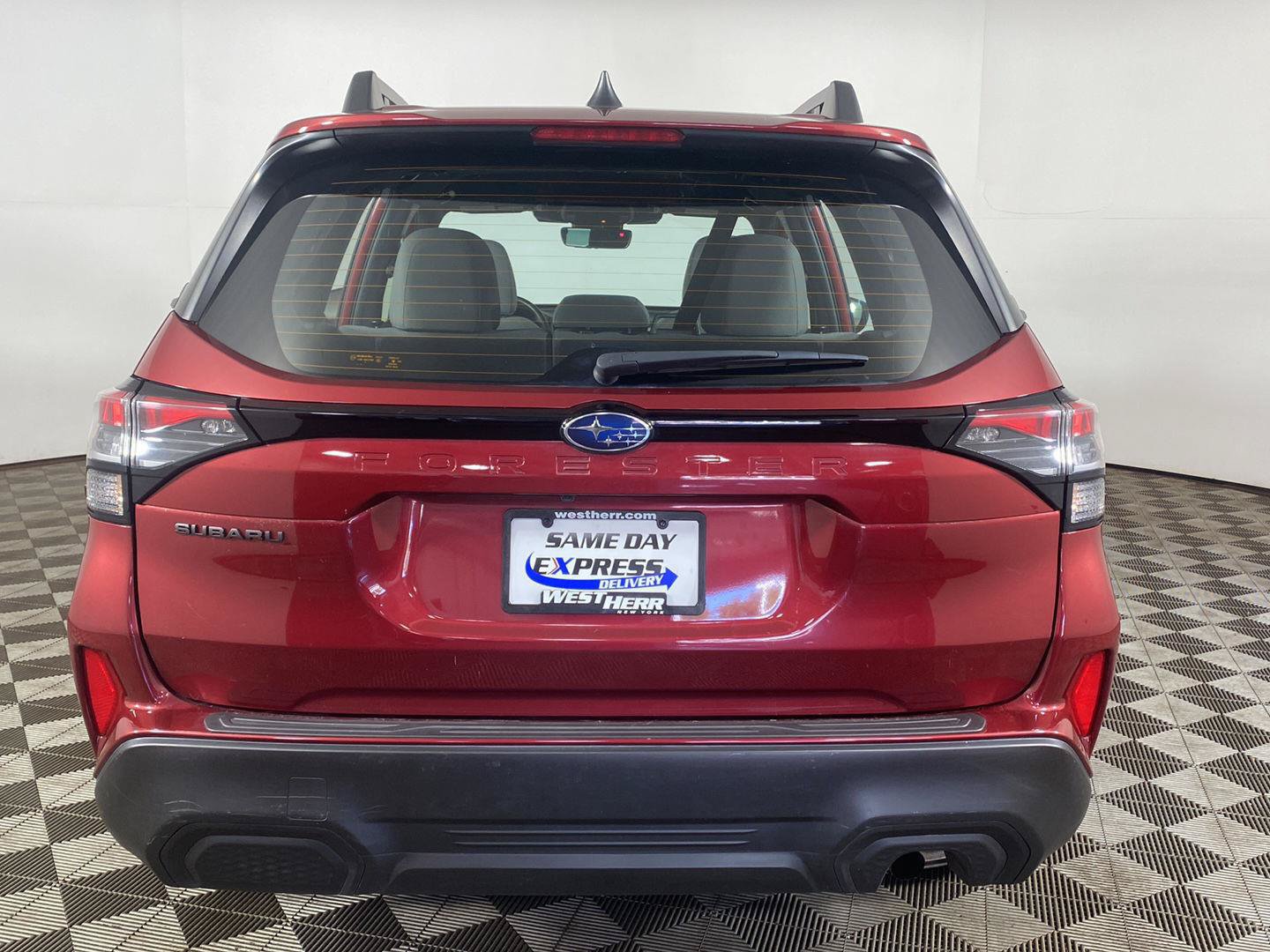 Used 2025 Subaru Forester AWD/4WD image 6