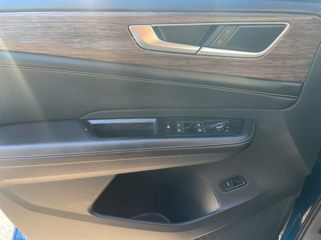 Certified 2025 Volkswagen Atlas SEL image 26