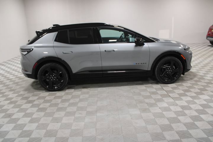 New 2026 Chevrolet Equinox EV RS image 13