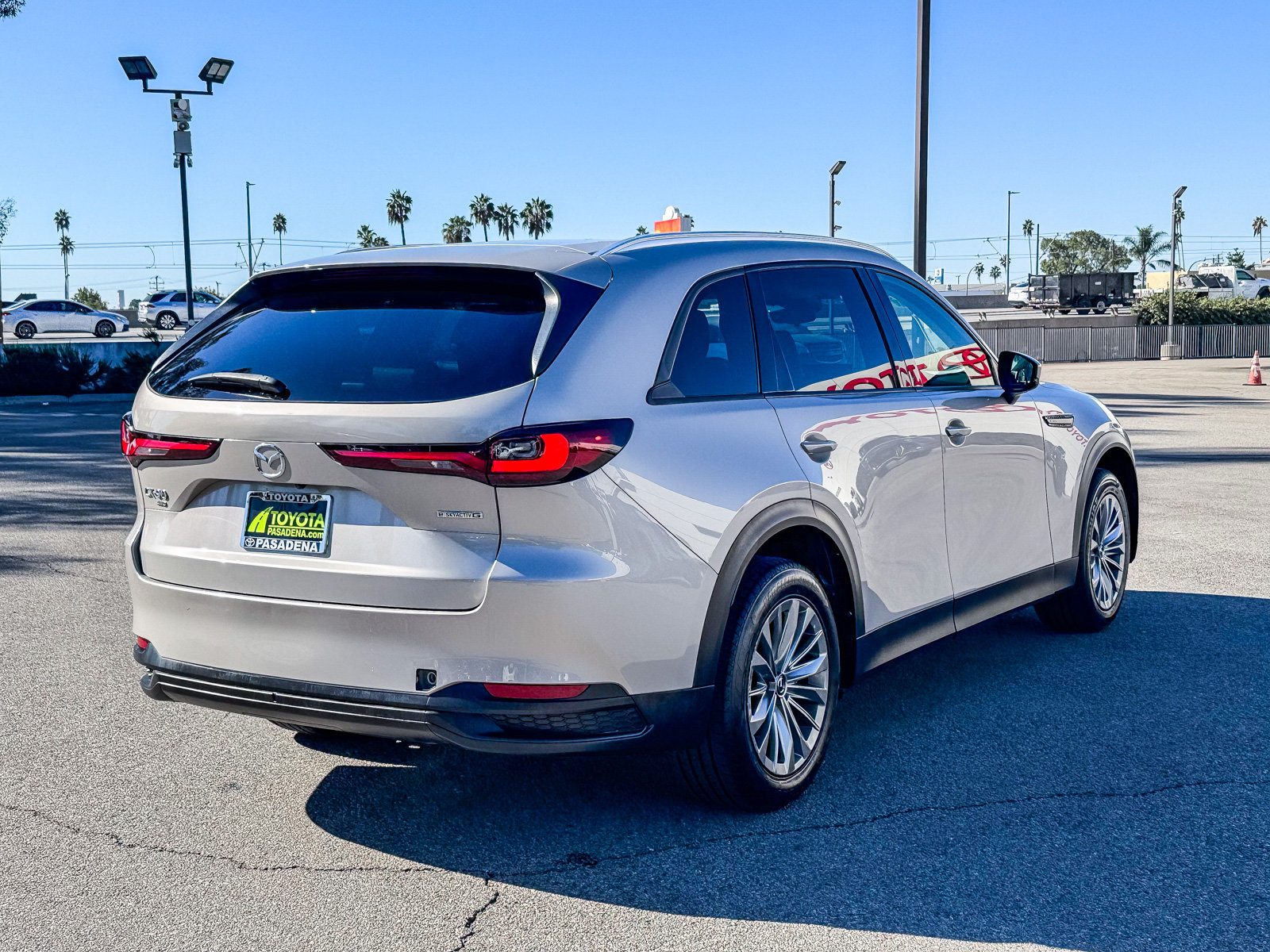 Used 2024 MAZDA CX-90 3.3 Turbo w/ Preferred Plus AWD/4WD image 6