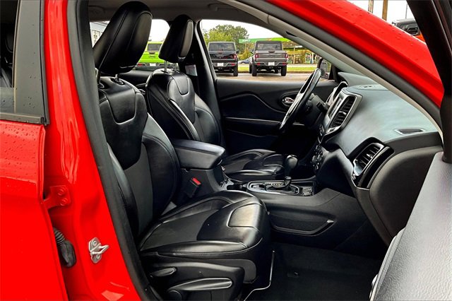 Used 2021 Jeep Cherokee Latitude Plus image 25