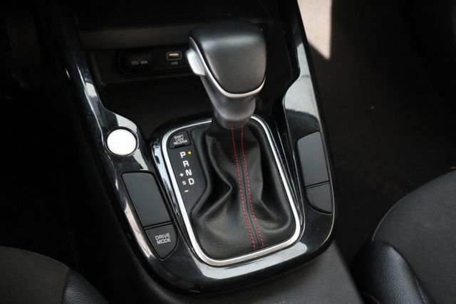 Used 2025 Kia Soul GT-Line image 22