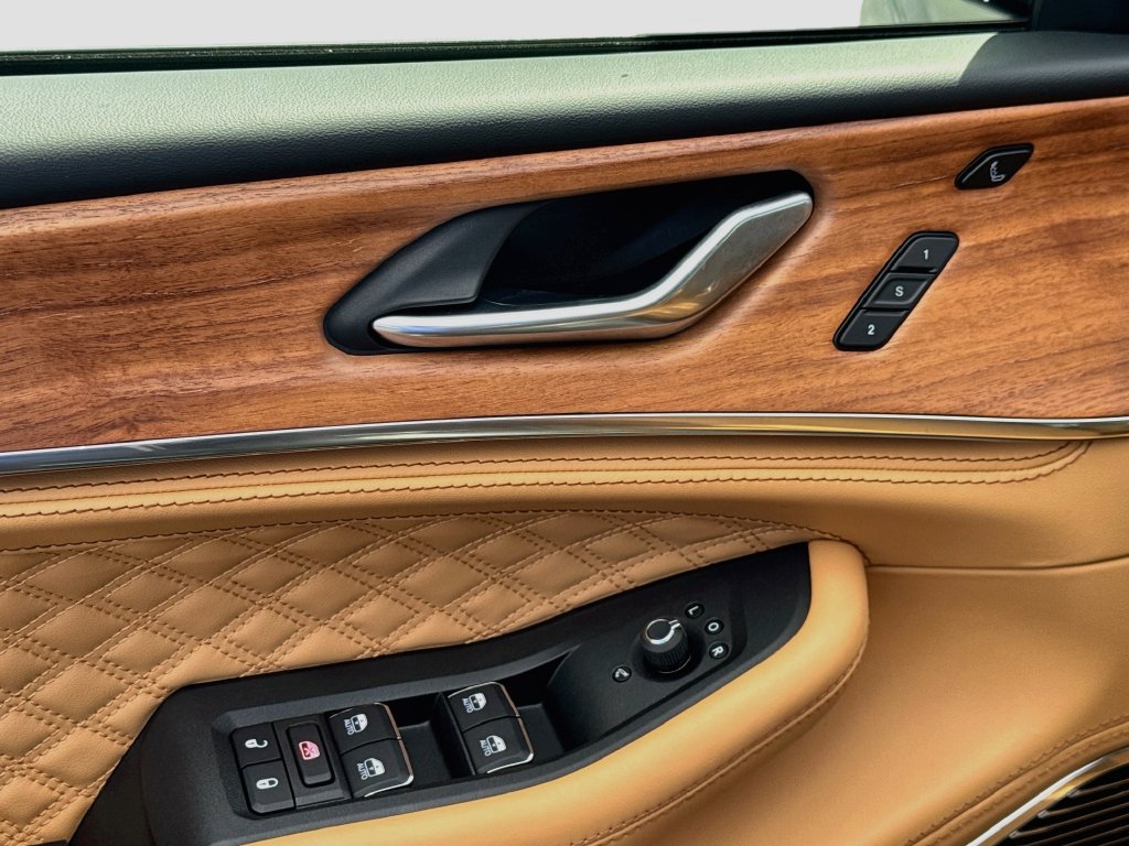 New 2027 Jeep Grand Cherokee L Summit AWD/4WD image 18
