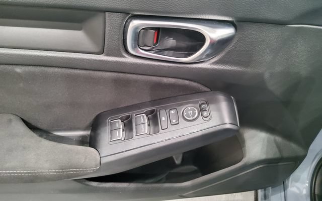 Used 2023 Honda Civic Sport image 25