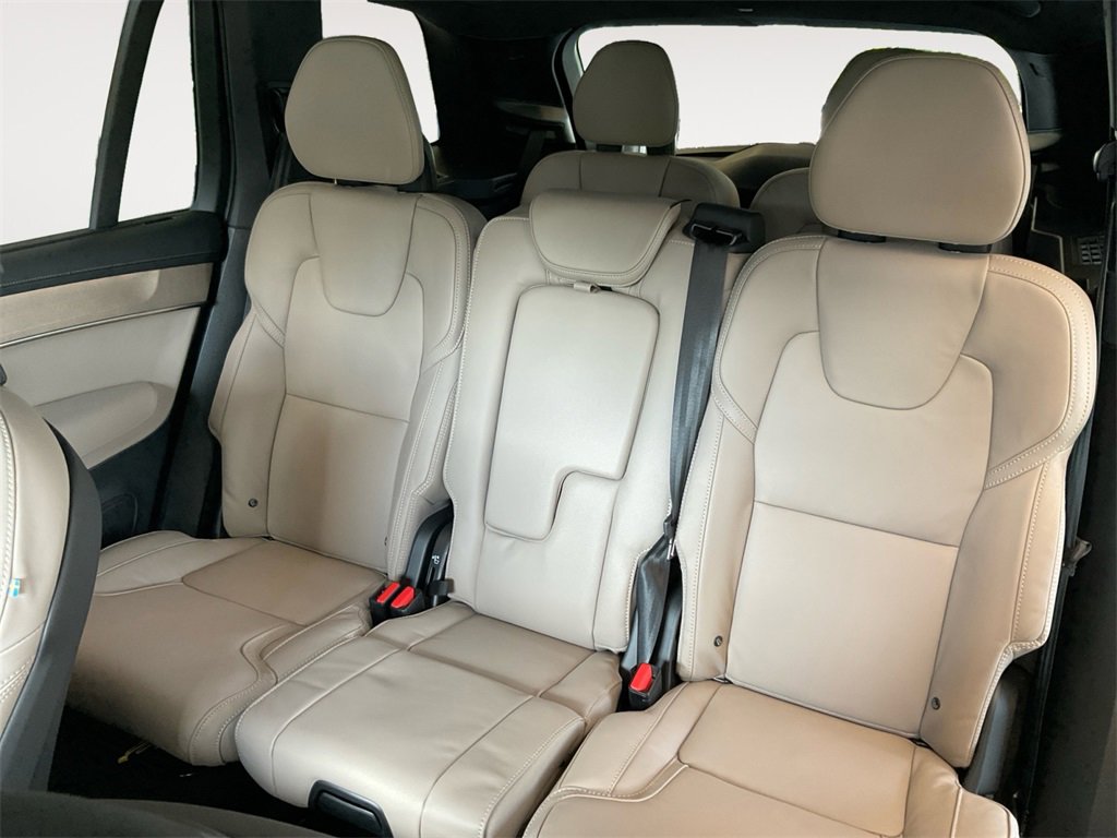 New 2026 Volvo XC90 B6 Ultra w/ Protection Package Premier image 13
