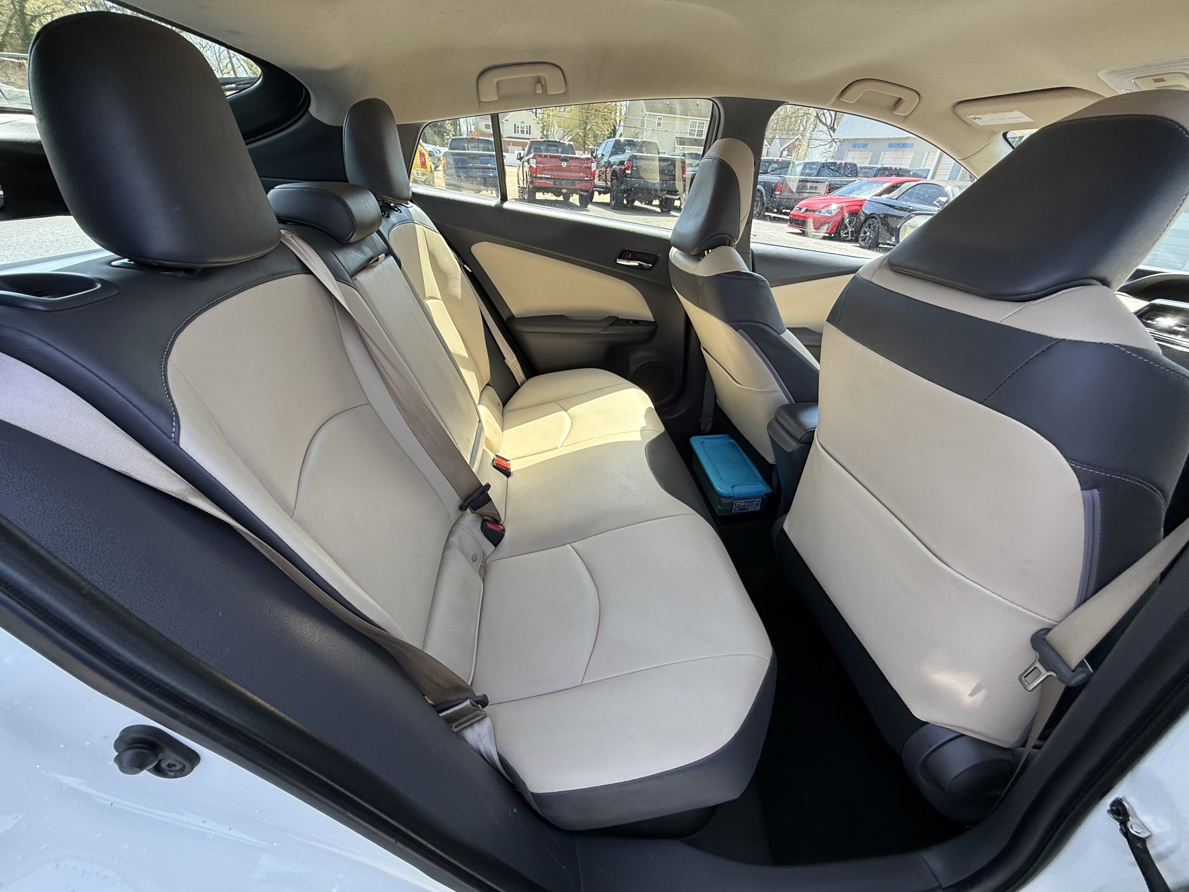 Used 2016 Toyota Prius Four Touring FWD image 18