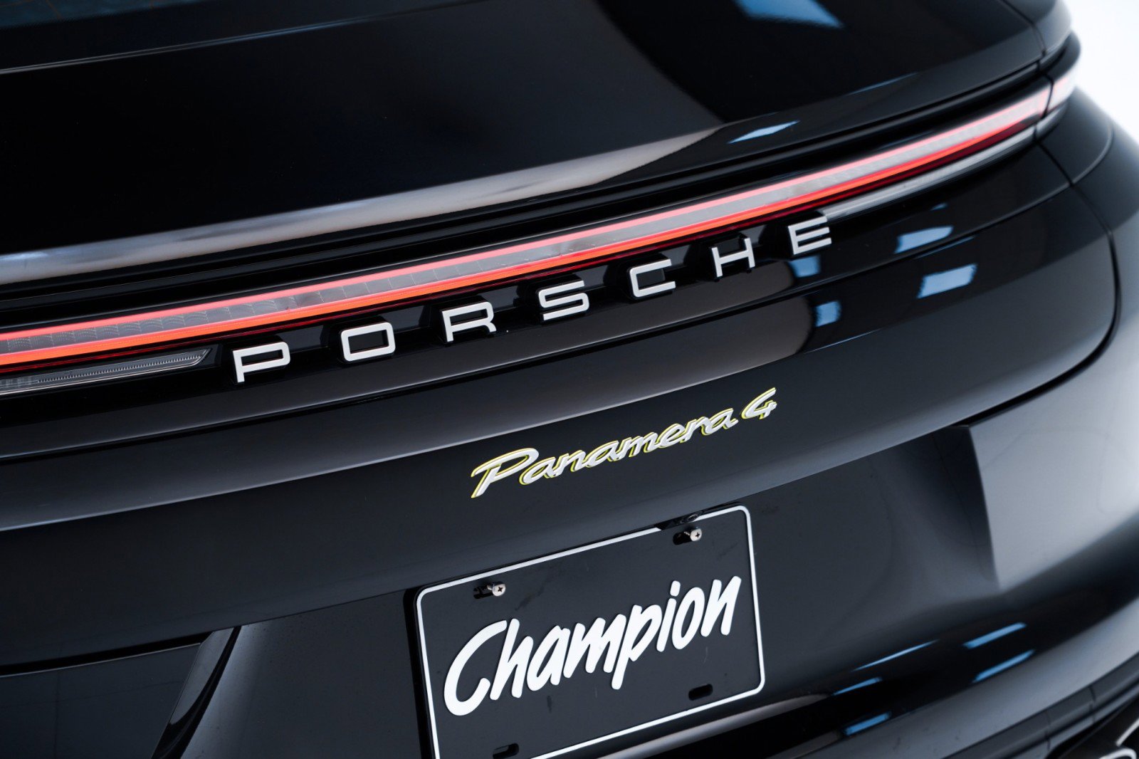 New 2026 Porsche Panamera 4 AWD/4WD image 14