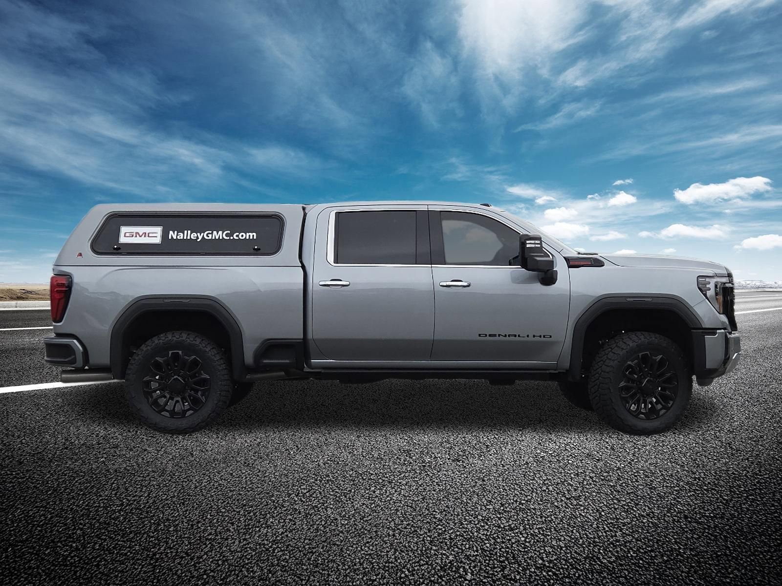 Used 2025 GMC Sierra 2500 Denali w/ Technology Package image 28