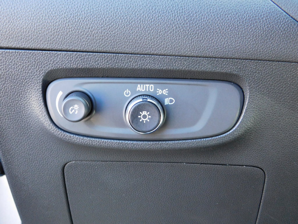 Used 2024 Buick Encore GX Sport Touring w/ Comfort Package FWD image 26