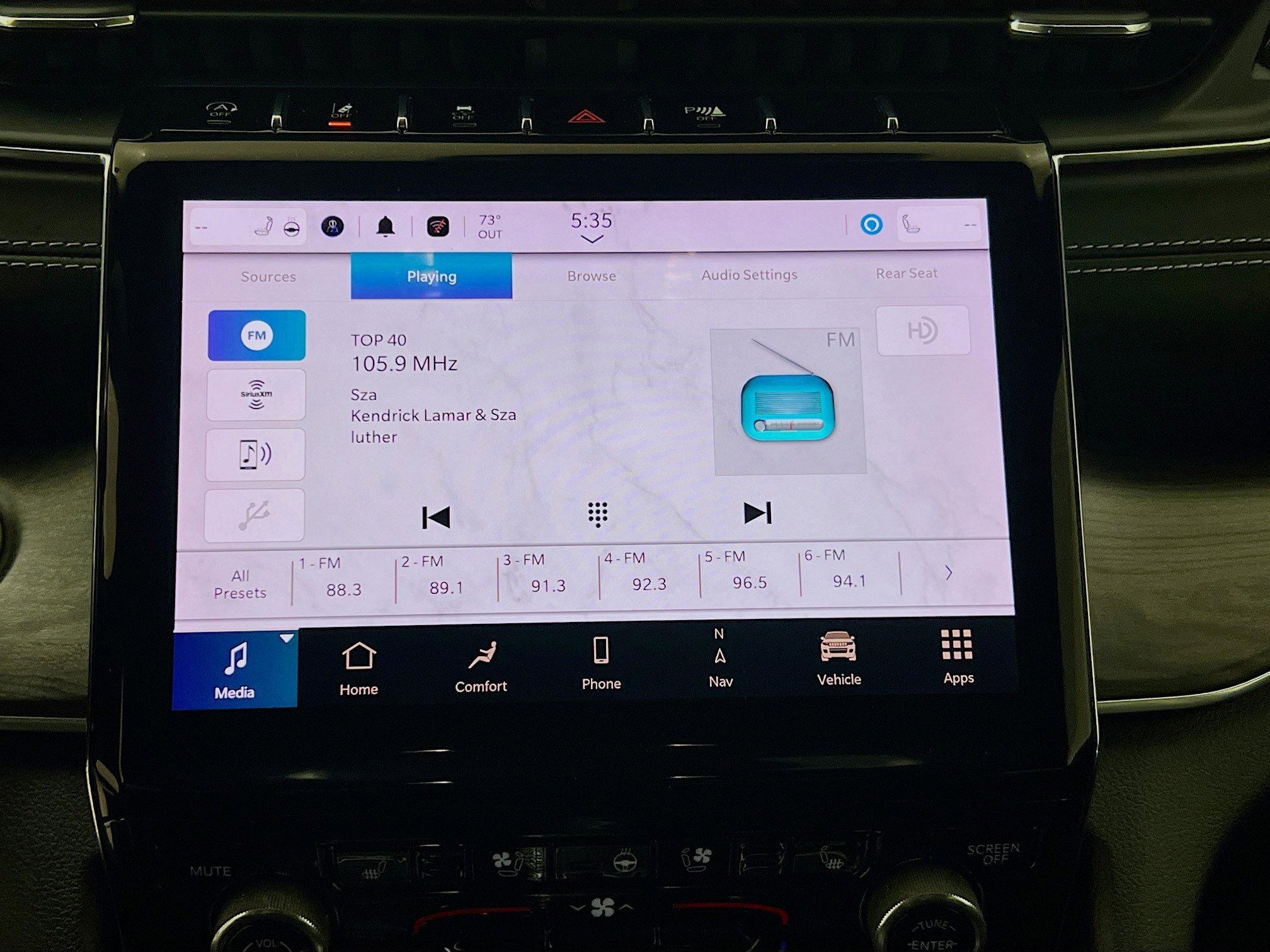 Used 2023 Jeep Grand Cherokee L Overland w/ Rear Seat Video Group I image 15