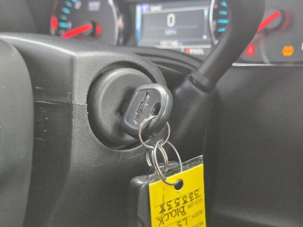 Used 2019 Chevrolet Tahoe LS w/ Enhanced Driver Alert Package image 19