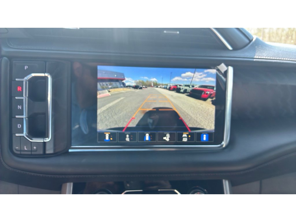 Used 2022 GMC Yukon Denali image 15