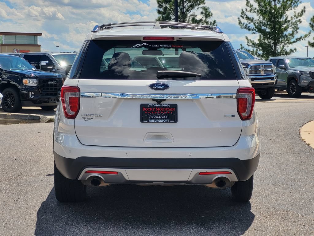 Used 2017 Ford Explorer Limited w/ Equipment Group 301A AWD/4WD image 2