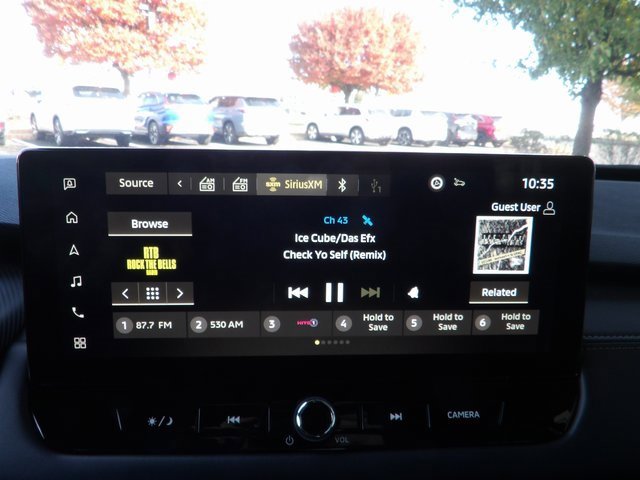 New 2025 Mitsubishi Outlander SE image 29