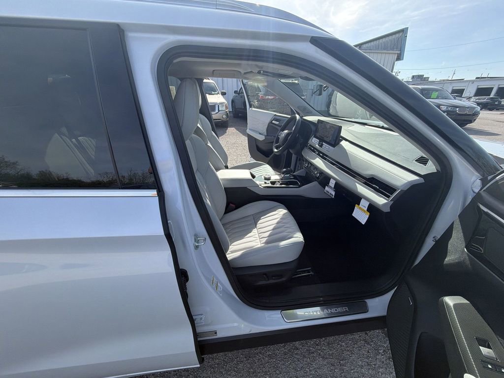 New 2026 Mitsubishi Outlander SEL AWD/4WD image 25