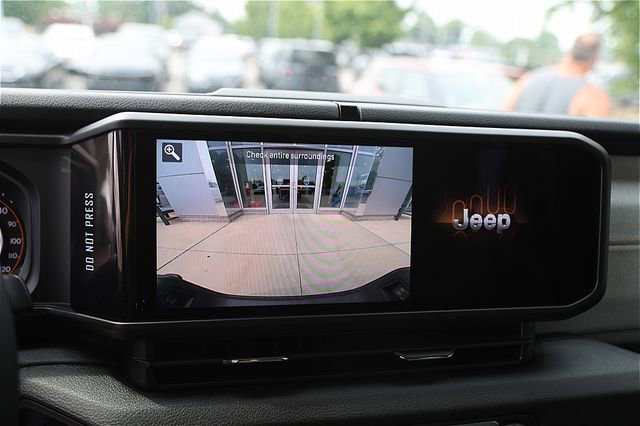 New 2025 Jeep Gladiator Willys image 22