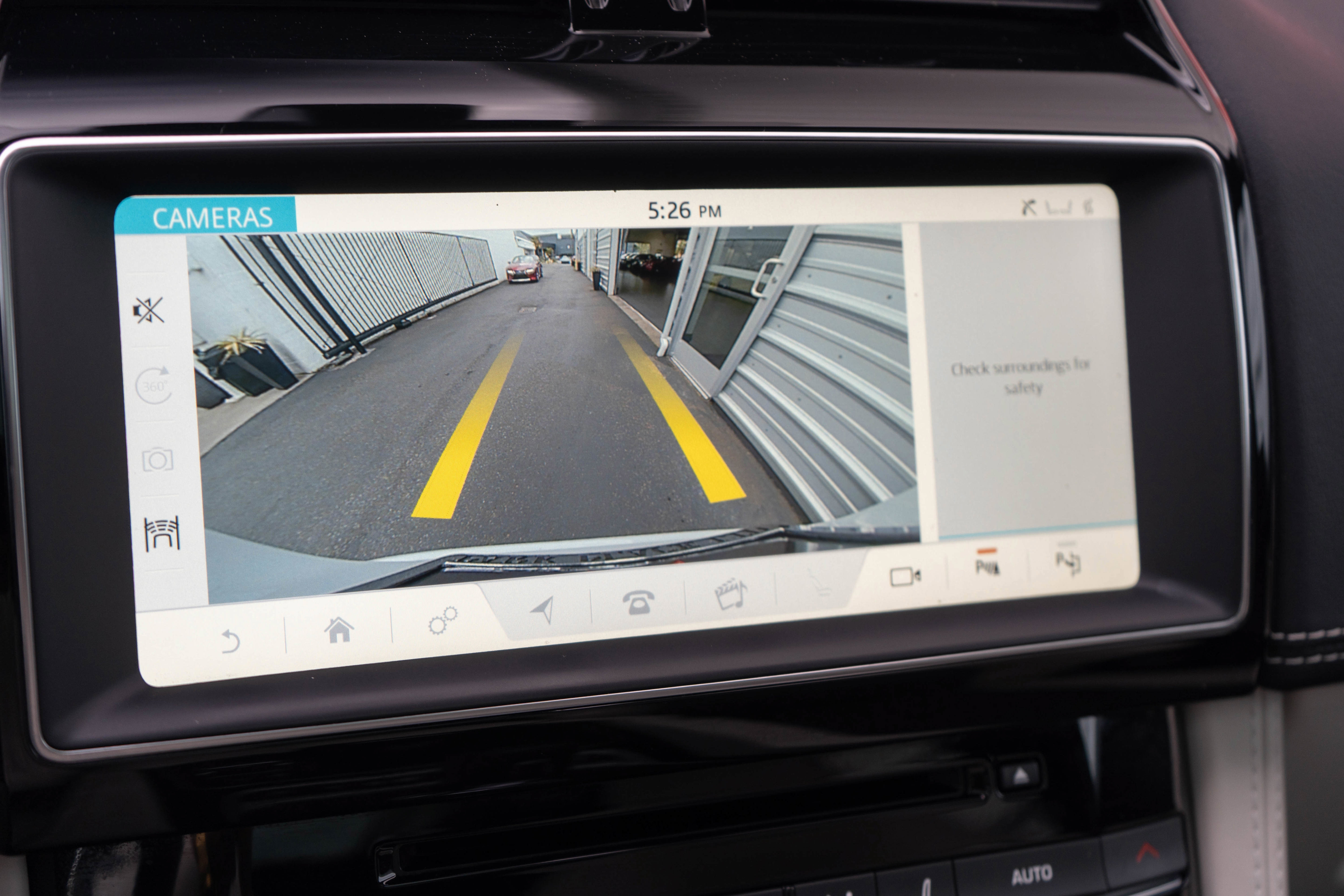 Used 2019 Jaguar F-PACE SVR AWD/4WD image 19