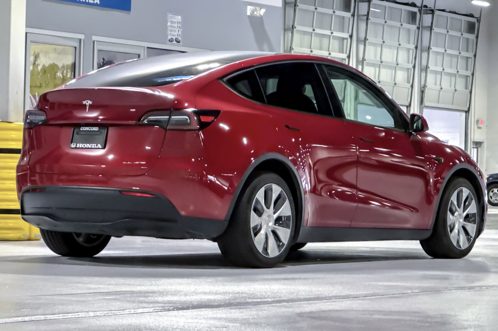 Used 2022 Tesla Model Y Long Range AWD/4WD image 7