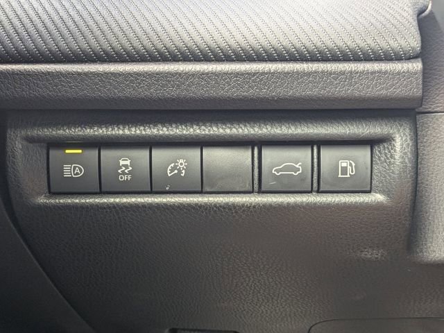 Used 2025 Toyota Camry SE AWD/4WD image 23