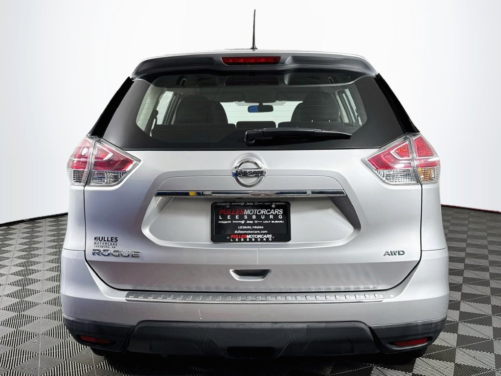 Used 2016 Nissan Rogue S AWD/4WD image 5