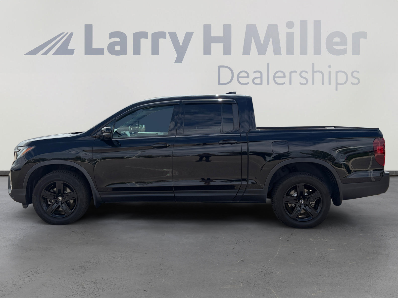 Used 2021 Honda Ridgeline Black Edition image 3