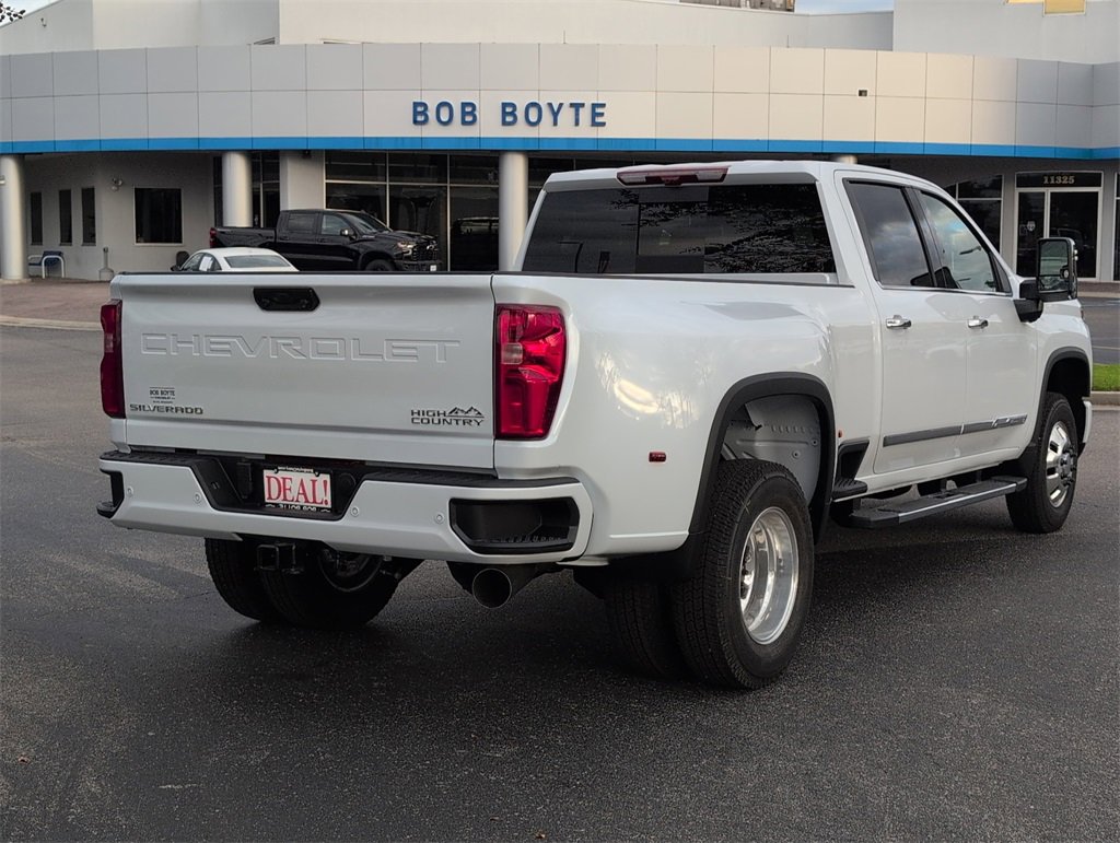 New 2026 Chevrolet Silverado 3500 High Country w/ High Country Premium Package image 5