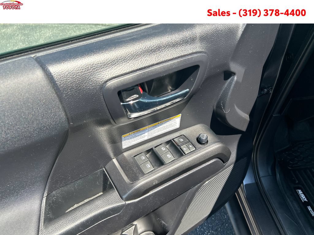 Certified 2020 Toyota Tacoma TRD Off-Road w/ TRD Premium Off Road Package AWD/4WD image 13