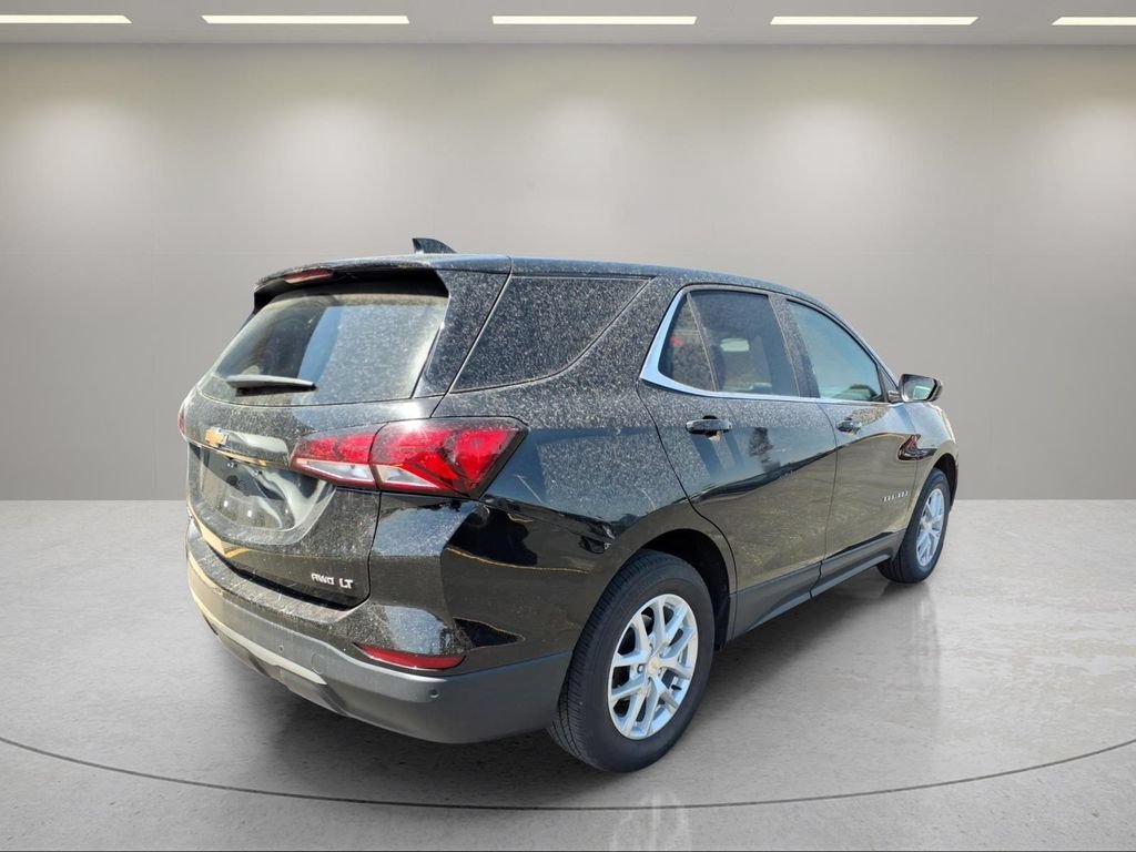 Used 2024 Chevrolet Equinox LT AWD/4WD image 3