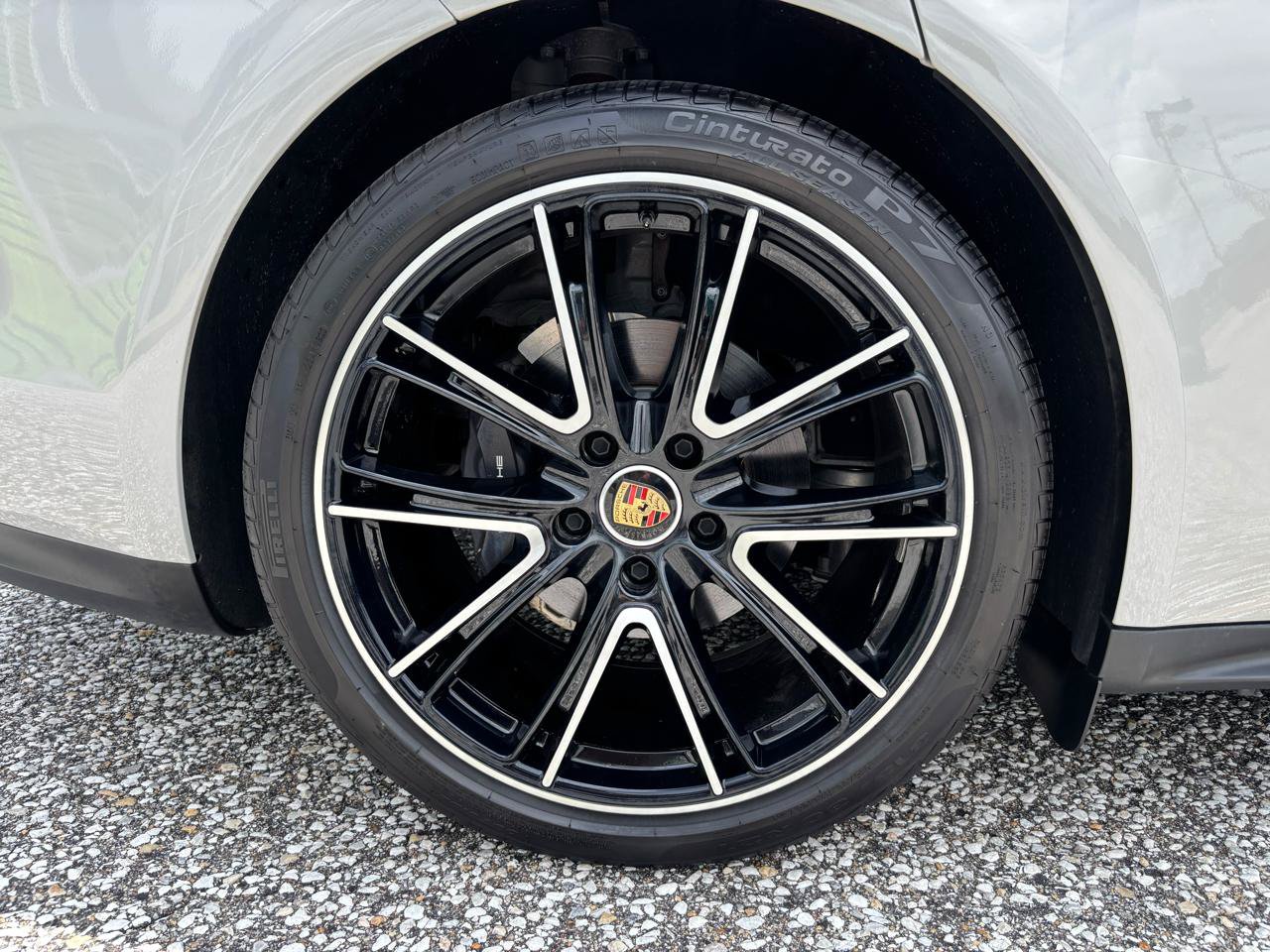 Used 2023 Porsche Panamera Platinum Edition RWD image 32