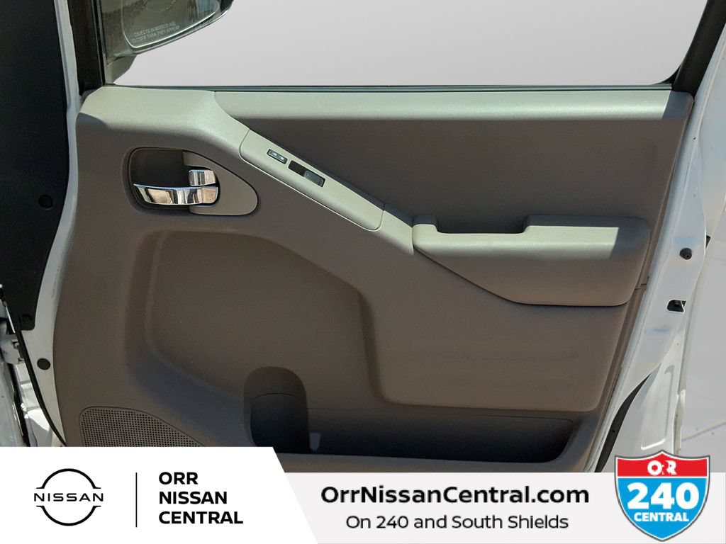 Used 2017 Nissan Frontier SV RWD image 10