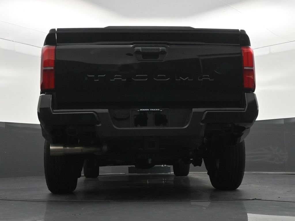 Used 2025 Toyota Tacoma SR5 RWD image 27