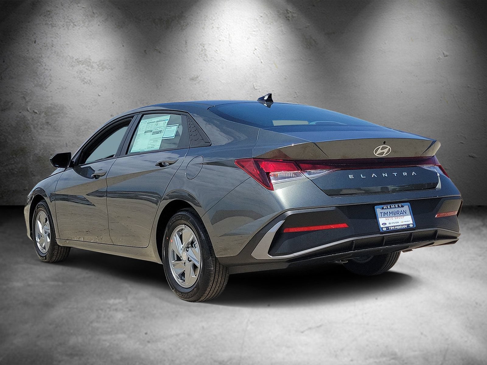 New 2026 Hyundai Elantra SE FWD image 4