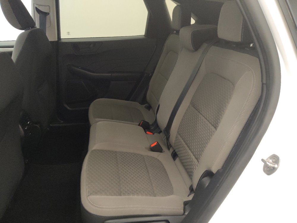 Used 2022 Ford Escape SE w/ Cold Weather Package image 18