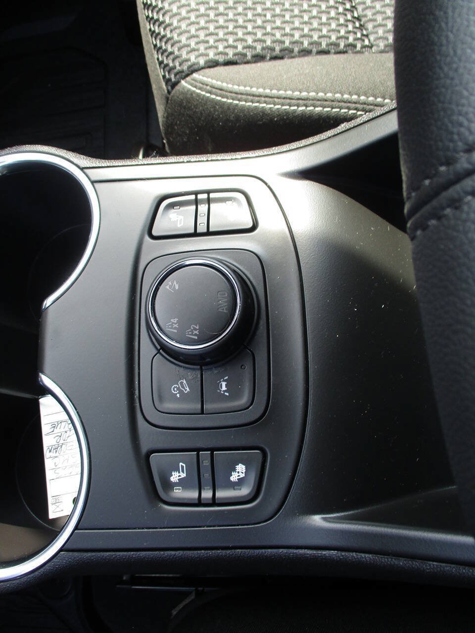 Used 2023 GMC Terrain SLE AWD/4WD image 18