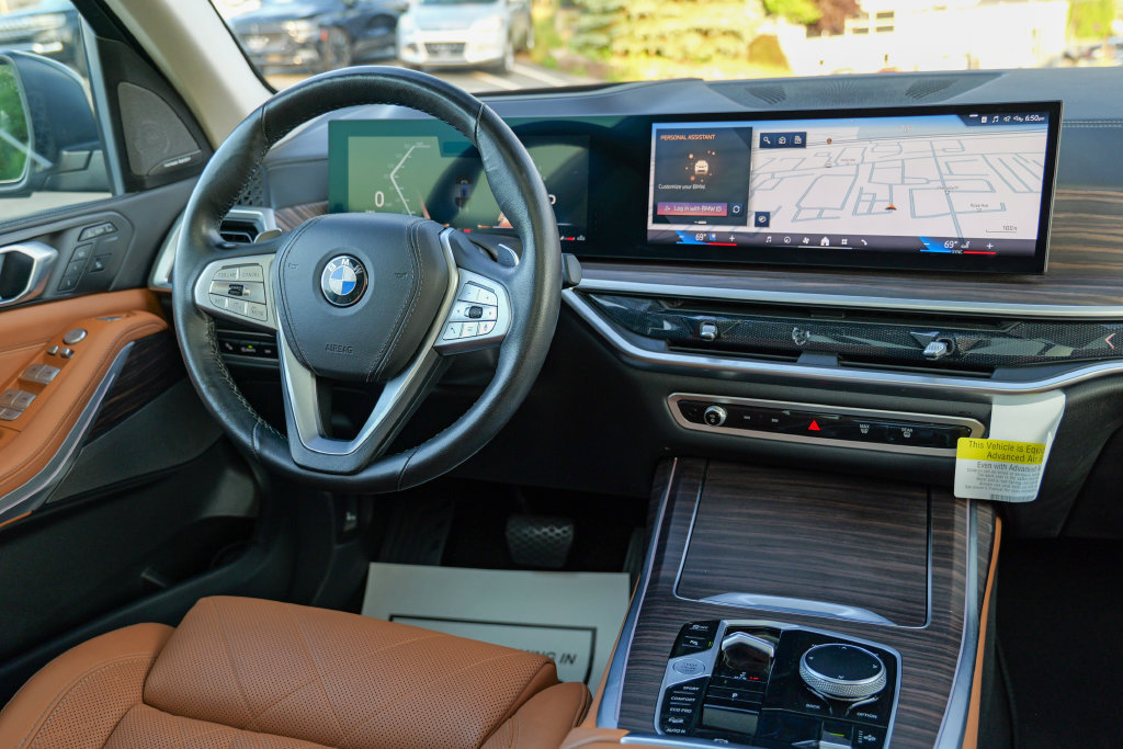 Used 2024 BMW X7 xDrive40i AWD/4WD image 45