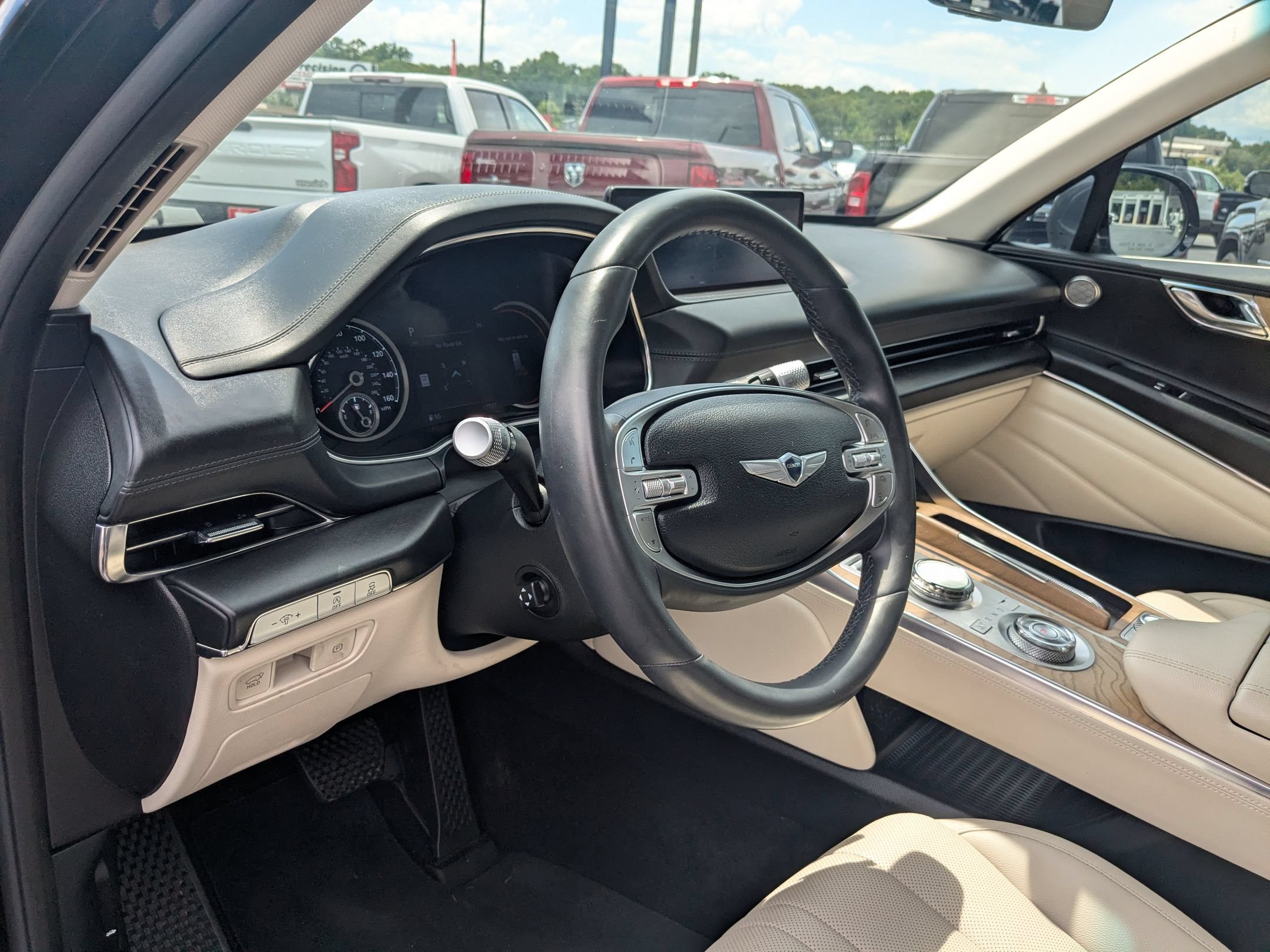 Used 2024 Genesis GV80 3.5T AWD/4WD image 13