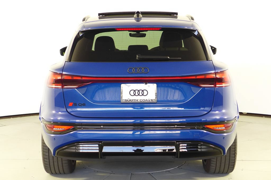 Used 2025 Audi SQ6 e-tron Premium Plus w/ Premium Plus AWD/4WD image 8