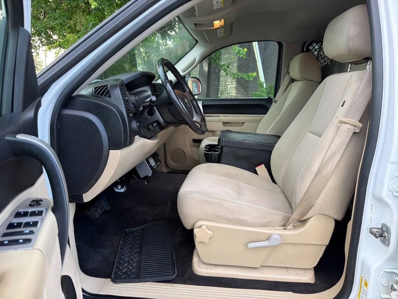Used 2010 Chevrolet Silverado 1500 2WD Crew Cab Hybrid image 14