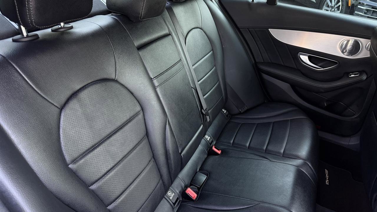 Used 2015 Mercedes-Benz C 300 4MATIC Sedan image 40