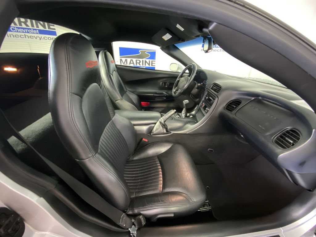 Used 2003 Chevrolet Corvette Z06 RWD image 28