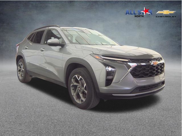 Used 2025 Chevrolet Trax LT w/ LT Convenience Package FWD image 1