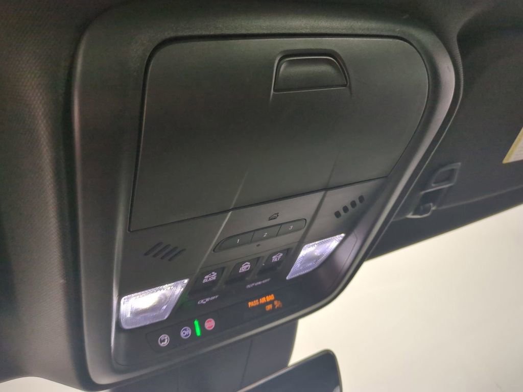 Used 2024 Cadillac XT4 Premium Luxury w/ Technology Package image 25