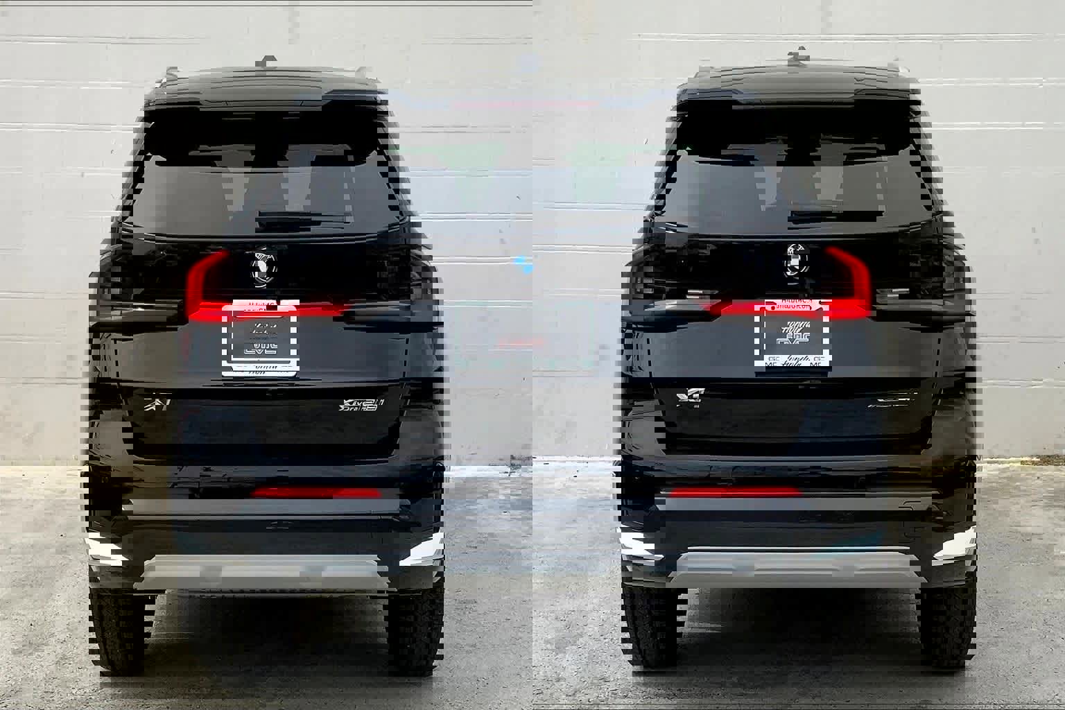 Used 2025 BMW X1 xDrive28i w/ Convenience Package image 6