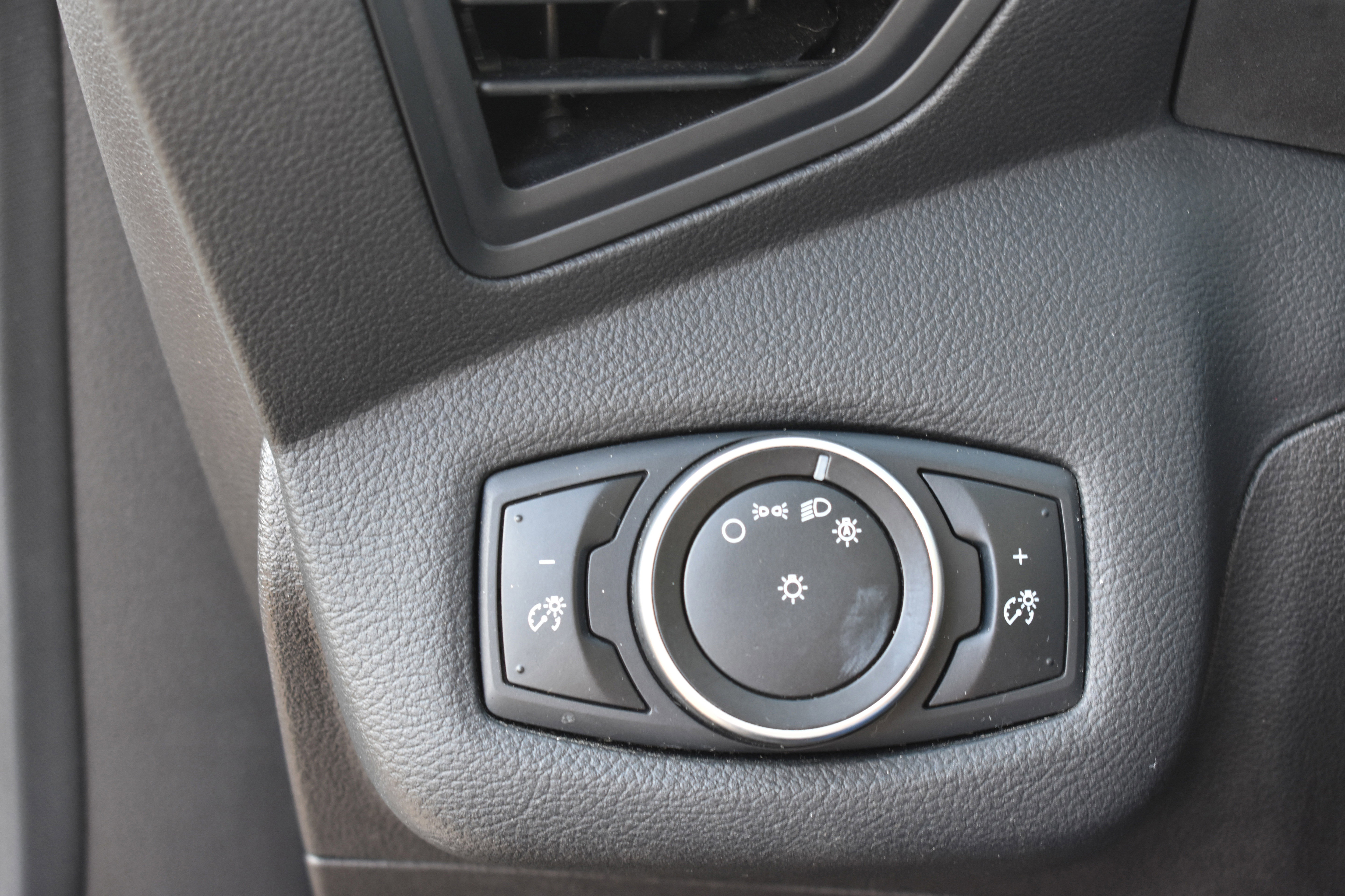 Used 2016 Ford Escape S image 17