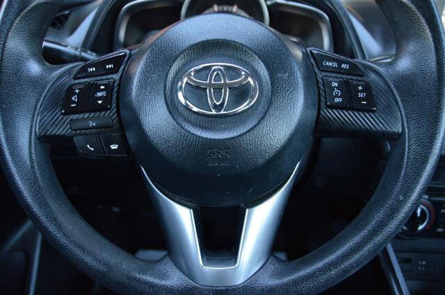 Used 2017 Toyota Yaris iA image 18